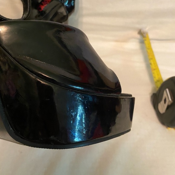 Hot Topic Cherry shoes size 10 - Picture 13 of 15